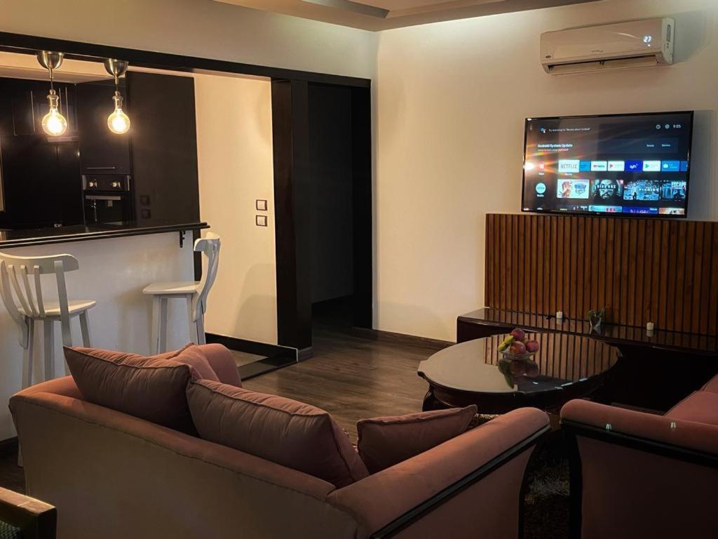 2 Bedrooms Elegant New Apartment Cairo