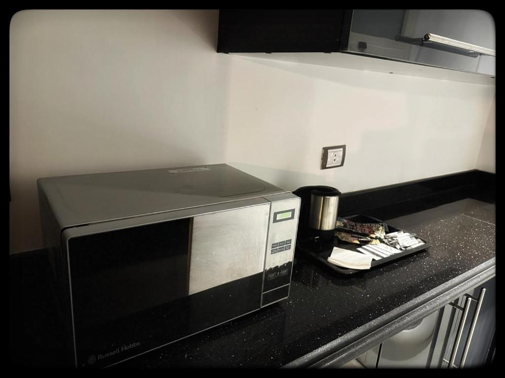 2 Bedrooms Elegant New